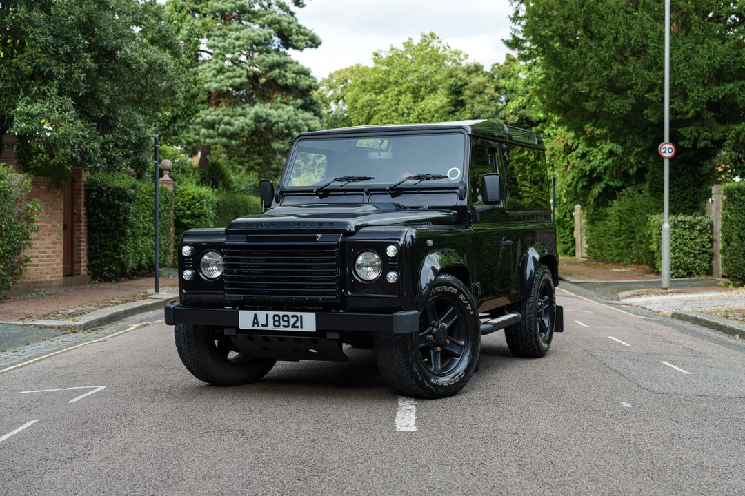 2014 Land Rover Defender 90 - Image 8 of 31