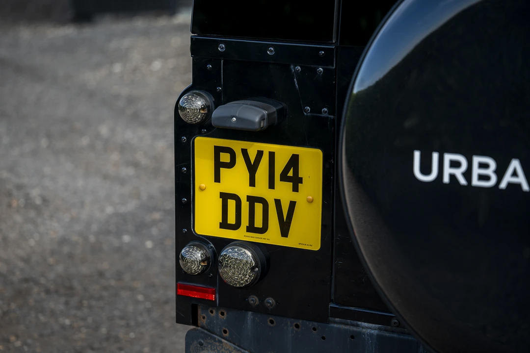 2014 Land Rover Defender 90 - Image 16 of 31