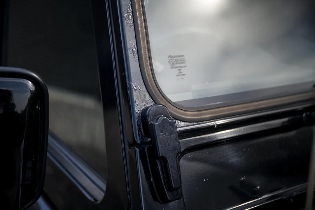 2014 Land Rover Defender 90 - Image 25 of 31