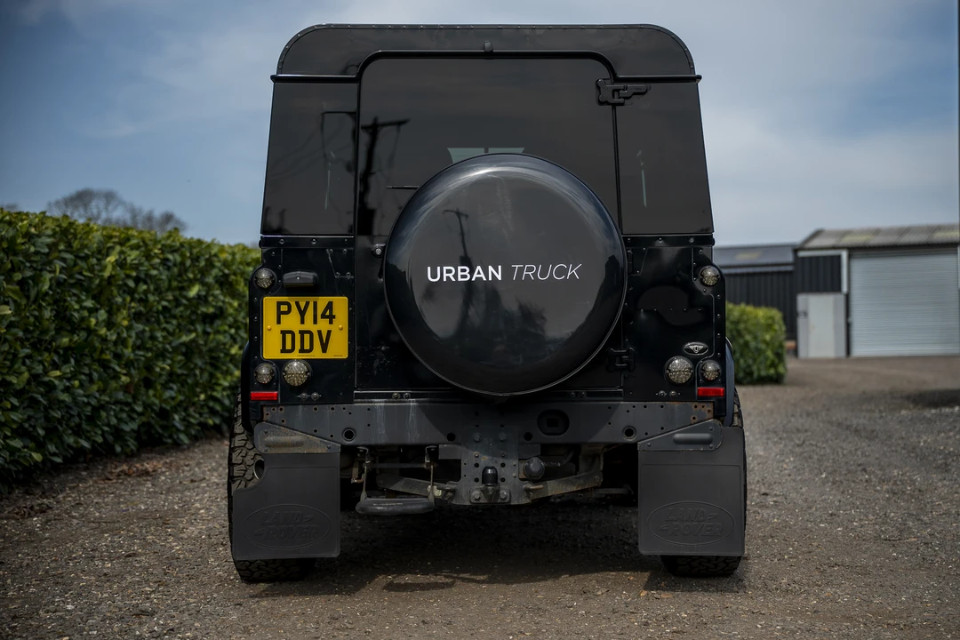 2014 Land Rover Defender 90 - Image 6 of 31