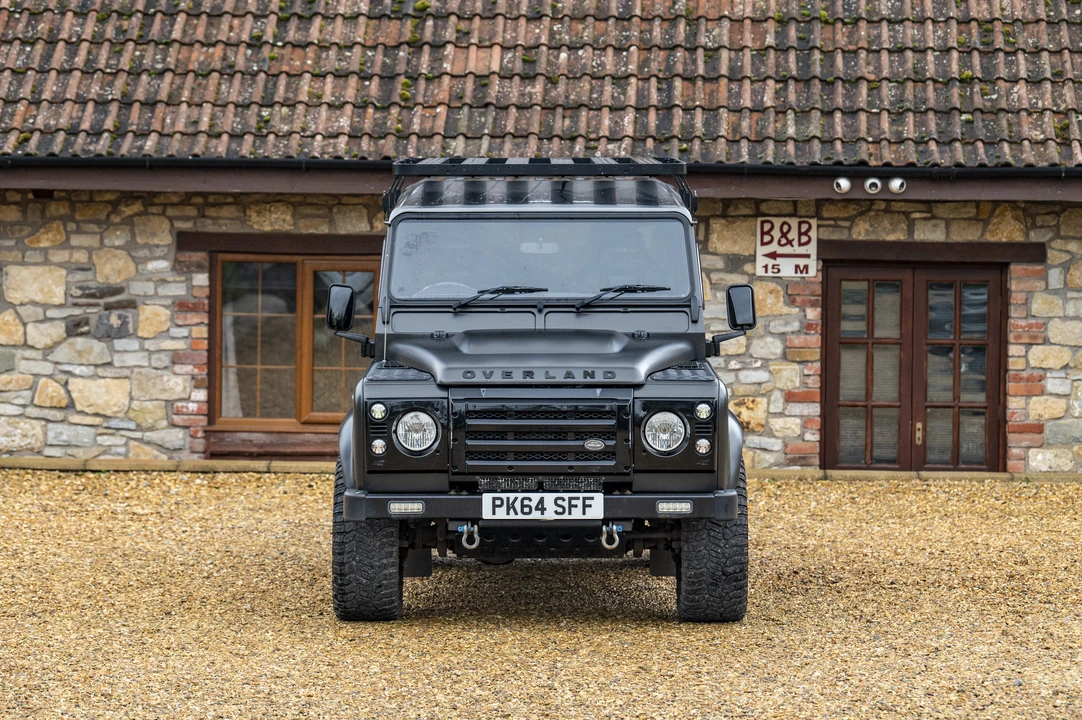 2014 Land Rover Defender 90 - Image 10 of 31
