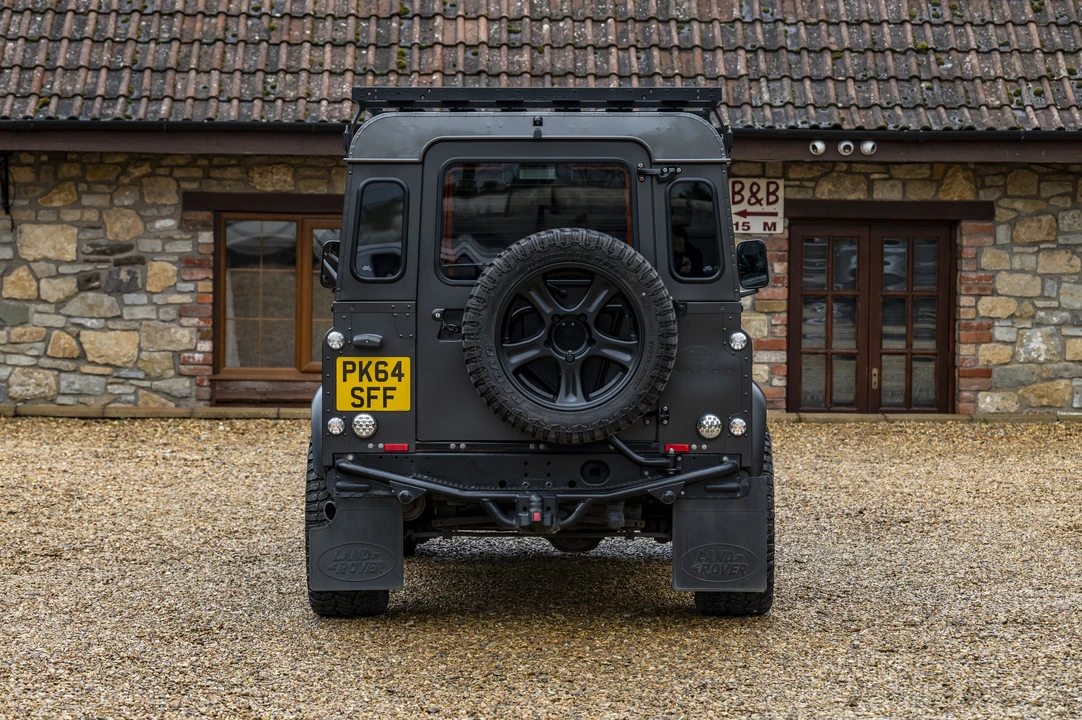 2014 Land Rover Defender 90 - Image 15 of 31