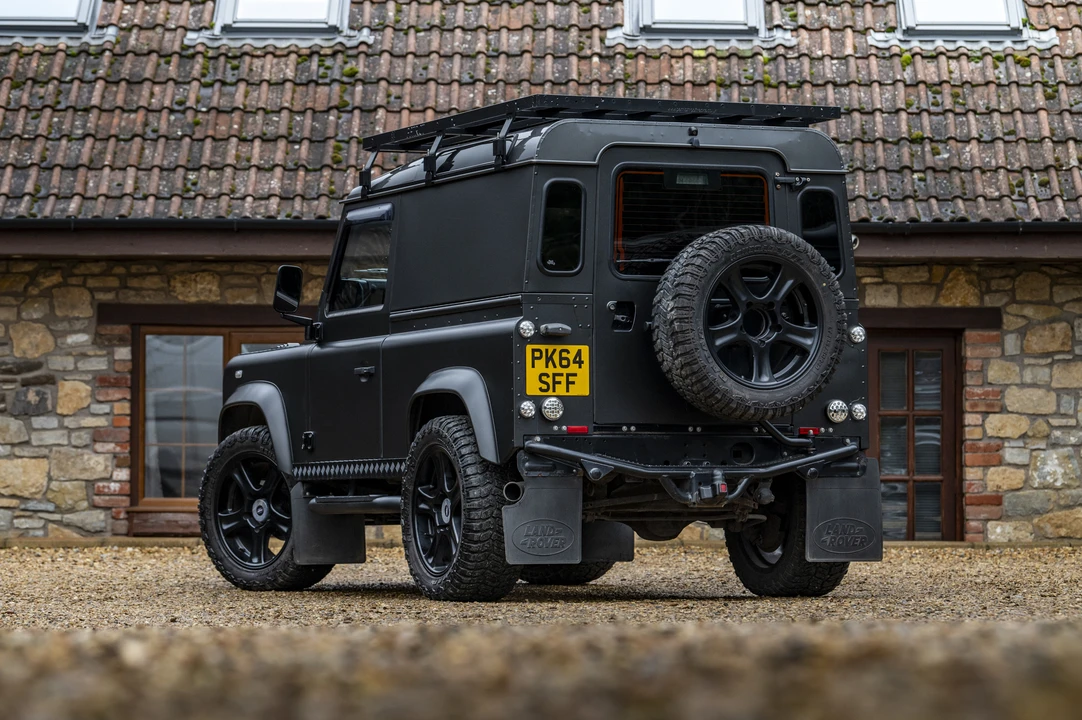 2014 Land Rover Defender 90 - Image 7 of 31