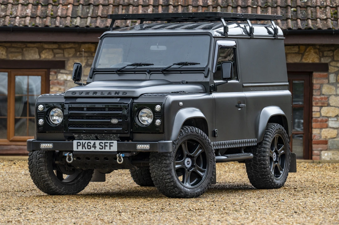 2014 Land Rover Defender 90 - Image 9 of 31