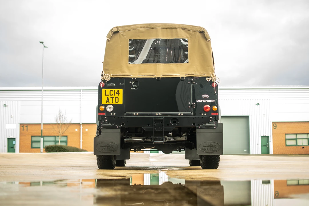 2014 Land Rover Defender 90 - Image 12 of 31