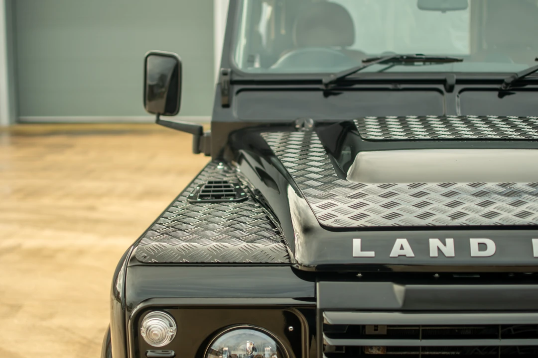 2014 Land Rover Defender 90 - Image 22 of 31