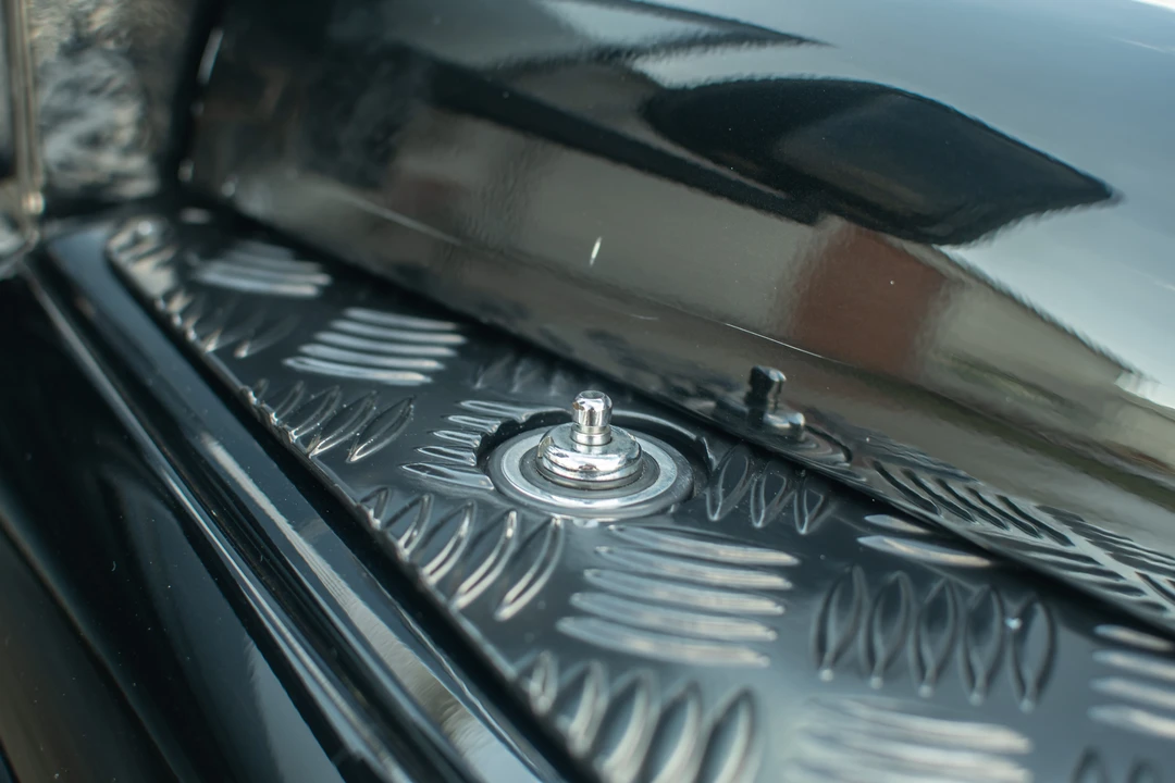 2014 Land Rover Defender 90 - Image 30 of 31