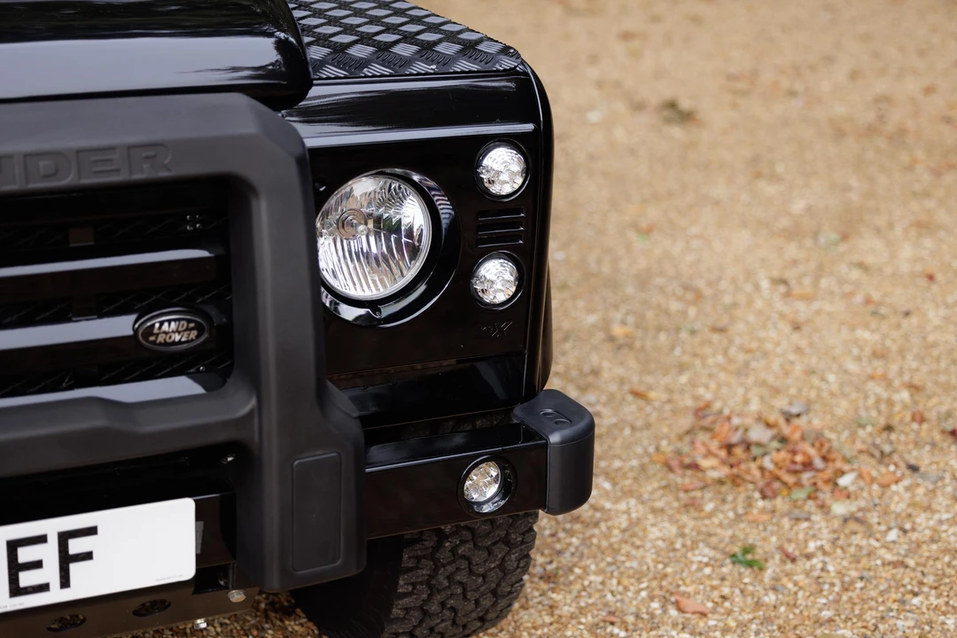 2014 Land Rover Defender 90 - Image 12 of 31