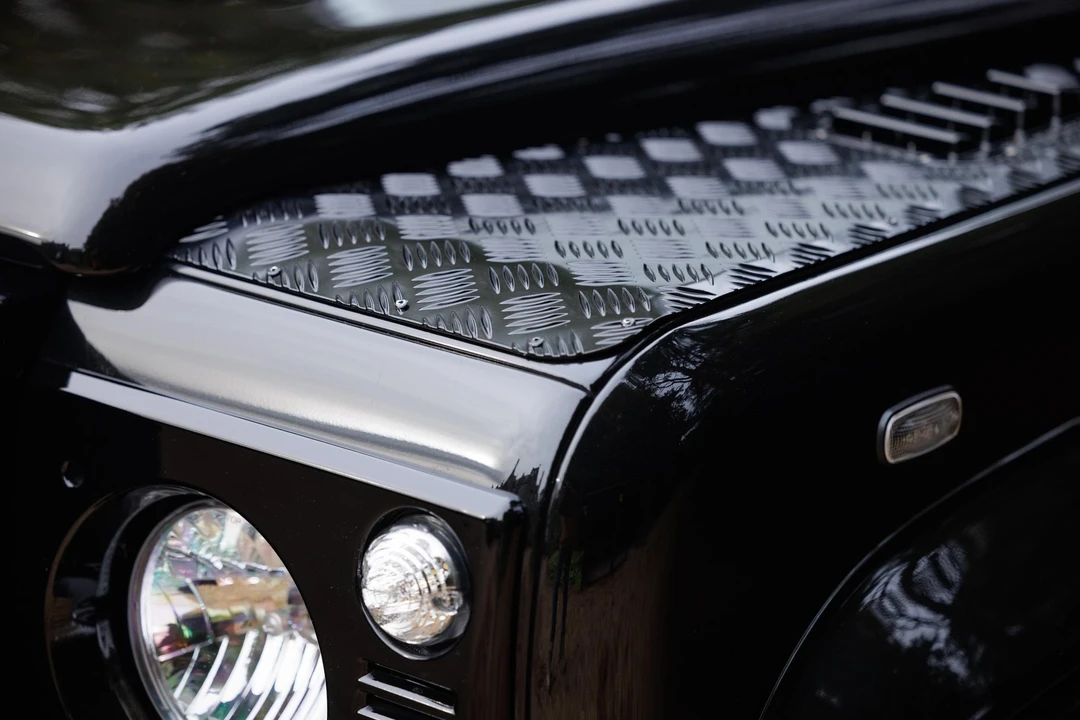 2014 Land Rover Defender 90 - Image 14 of 31