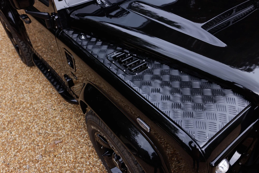 2014 Land Rover Defender 90 - Image 26 of 31