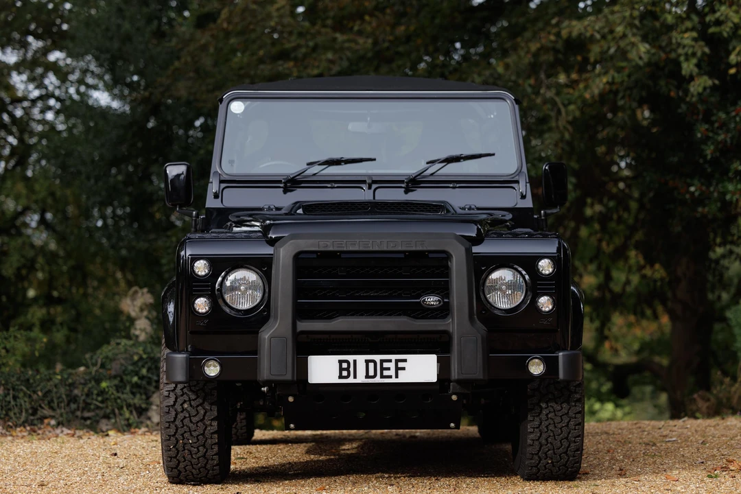 2014 Land Rover Defender 90 - Image 9 of 31
