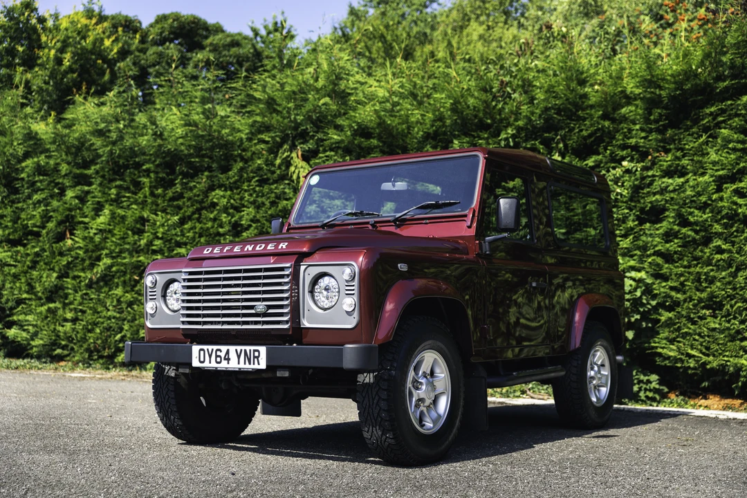 2014 Land Rover Defender 90 - Image 9 of 31