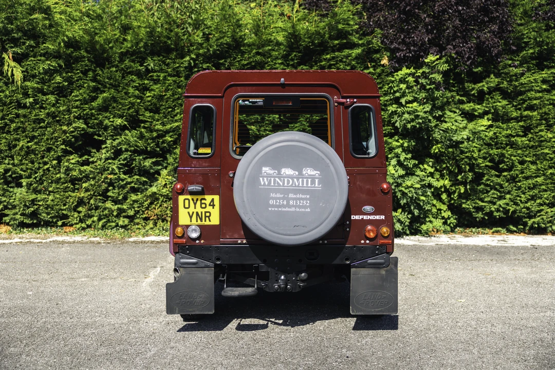 2014 Land Rover Defender 90 - Image 14 of 31