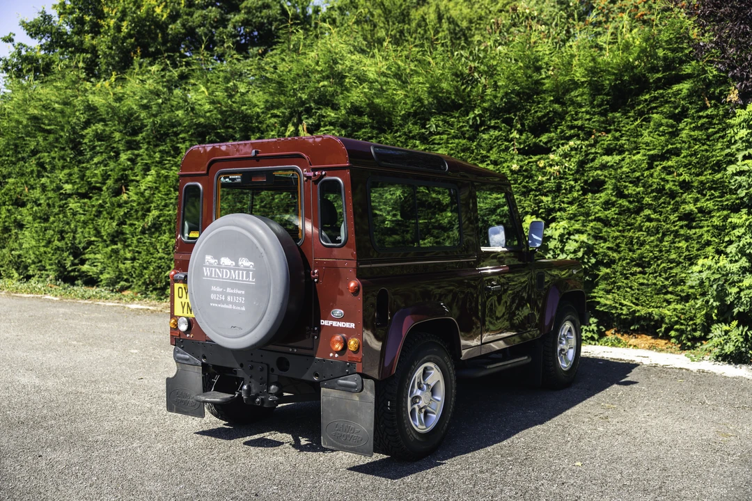 2014 Land Rover Defender 90 - Image 13 of 31