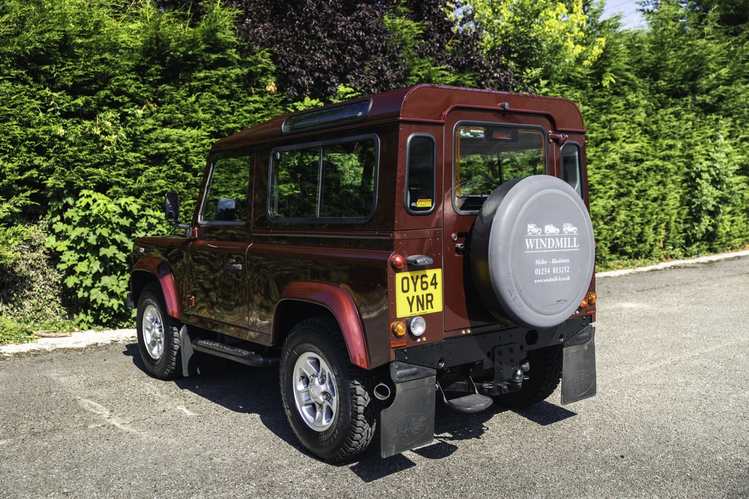 2014 Land Rover Defender 90 - Image 15 of 31
