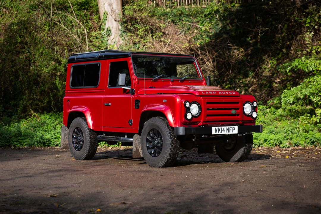 2014 Land Rover Defender 90 - Image 18 of 31