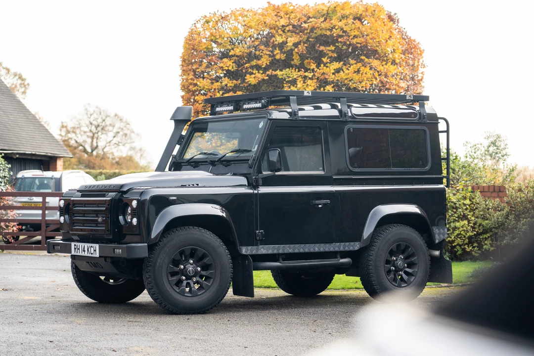 2014 Land Rover Defender 90 - Image 7 of 31