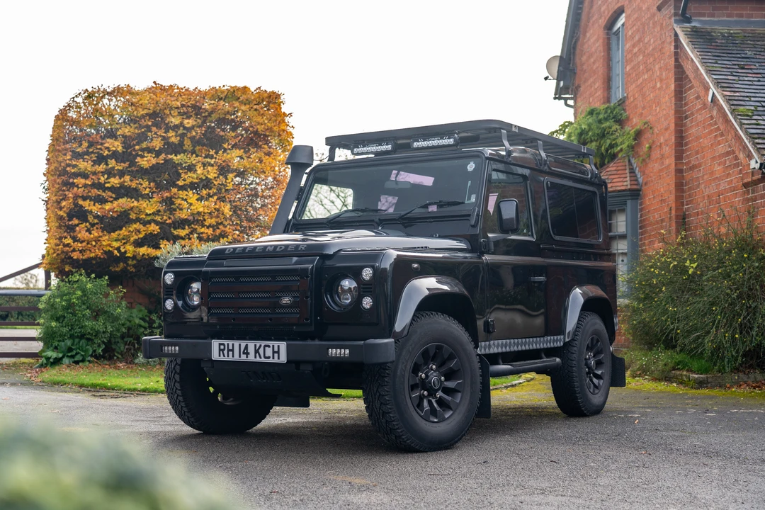 2014 Land Rover Defender 90 - Image 8 of 31