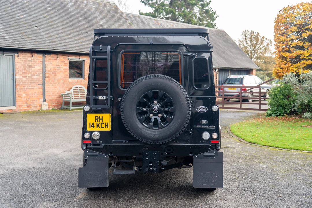 2014 Land Rover Defender 90 - Image 11 of 31