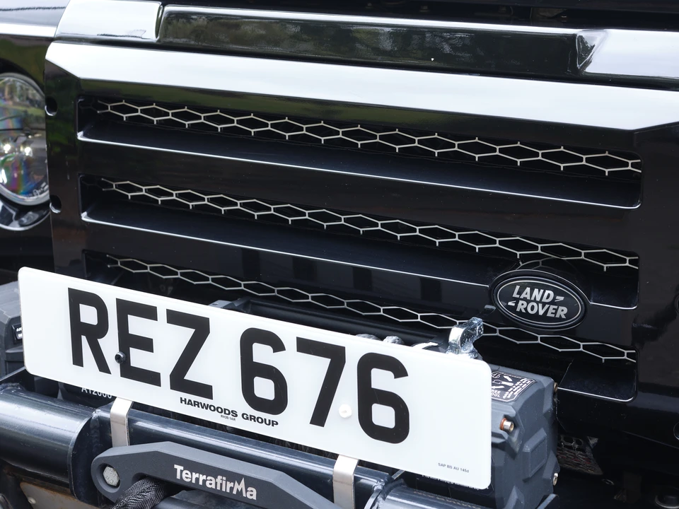 2014 Land Rover Defender 90 - Image 17 of 31