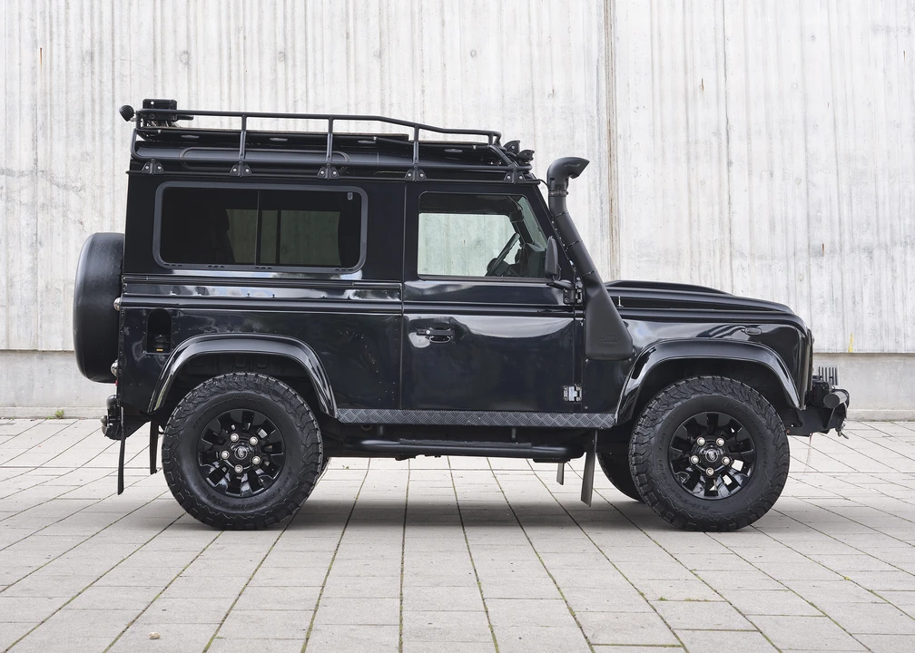 2014 Land Rover Defender 90 - Image 9 of 31
