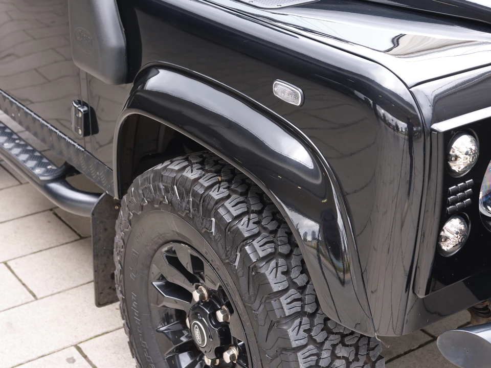 2014 Land Rover Defender 90 - Image 21 of 31