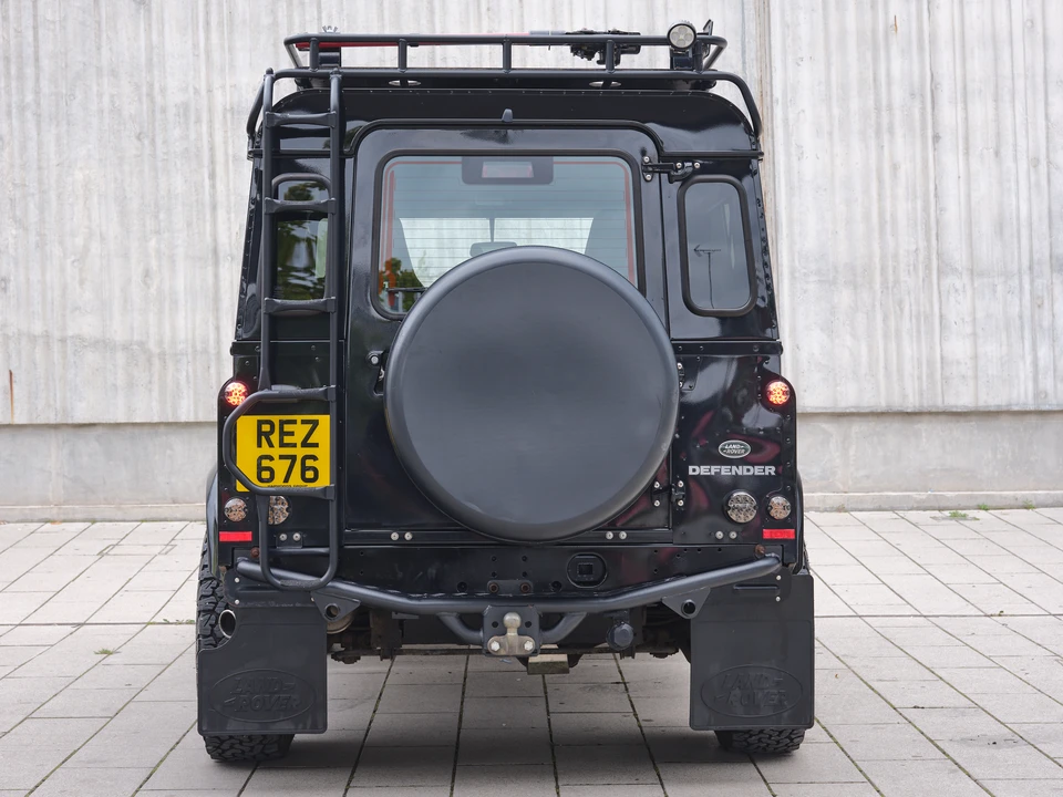 2014 Land Rover Defender 90 - Image 7 of 31