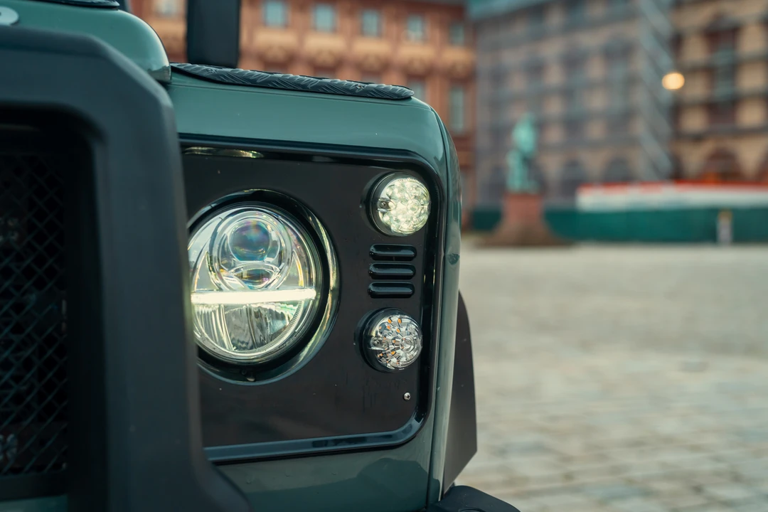 2014 Land Rover Defender 90 - Image 20 of 31