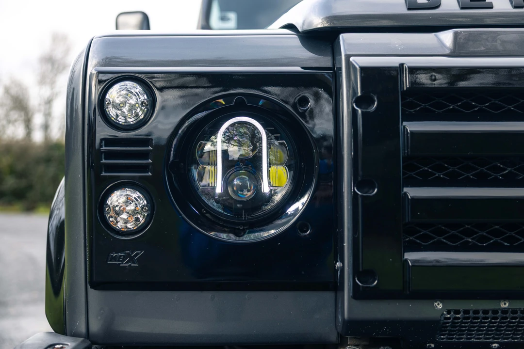 2015 Land Rover Defender 90 - Image 21 of 31
