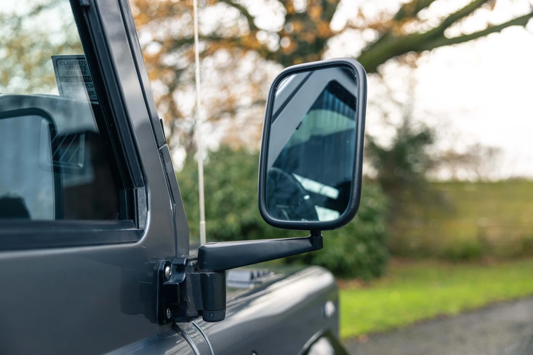 2015 Land Rover Defender 90 - Image 27 of 31