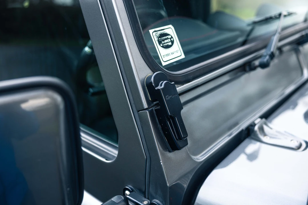2015 Land Rover Defender 90 - Image 28 of 31
