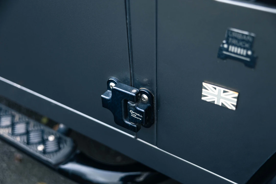 2015 Land Rover Defender 90 - Image 29 of 31