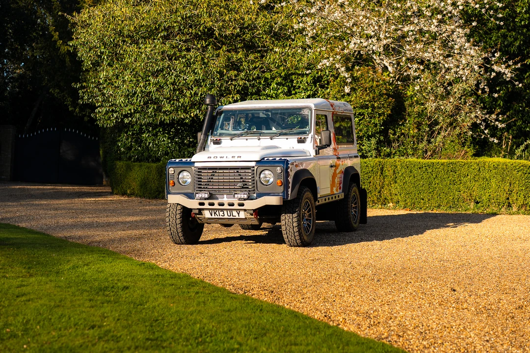 2014 Land Rover Defender 90 - Image 3 of 31