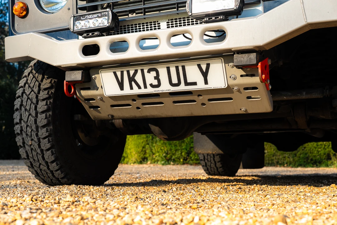 2014 Land Rover Defender 90 - Image 19 of 31