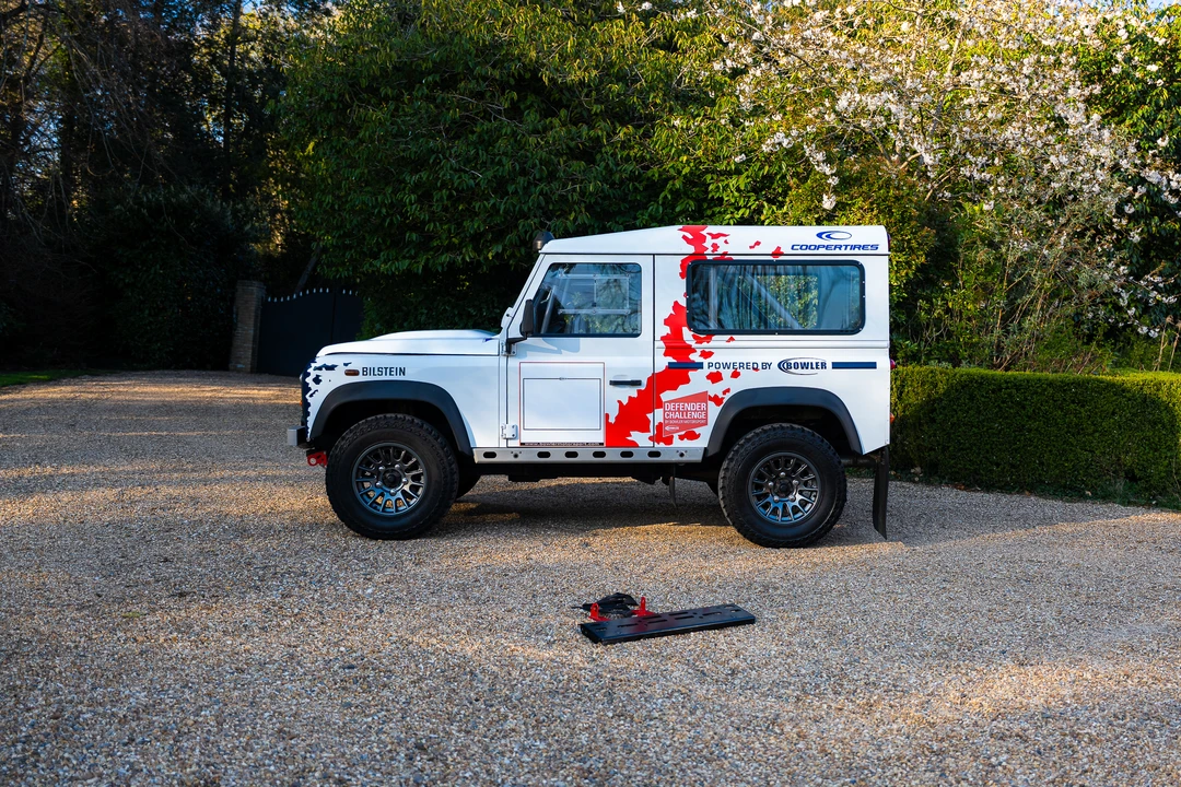 2014 Land Rover Defender 90 - Image 18 of 31