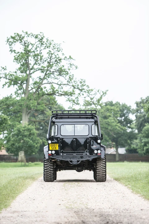 2014 Land Rover Defender 110 - Image 17 of 31