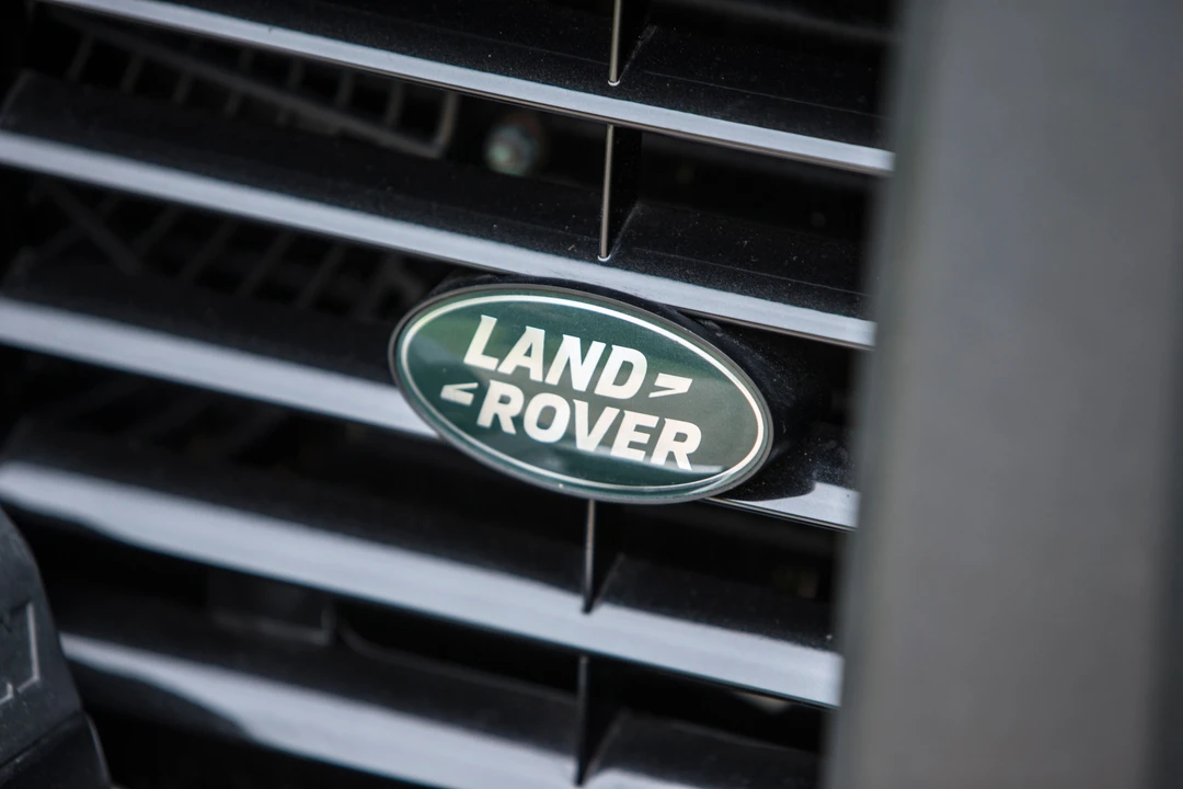 2014 Land Rover Defender 110 - Image 25 of 31