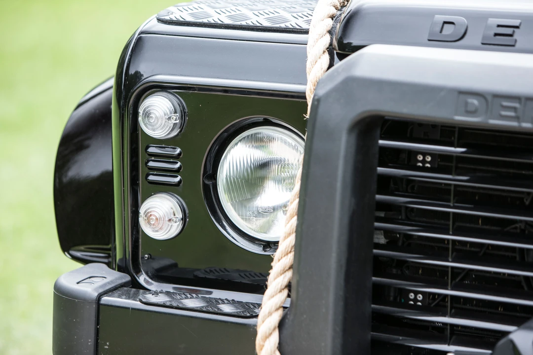 2014 Land Rover Defender 110 - Image 23 of 31