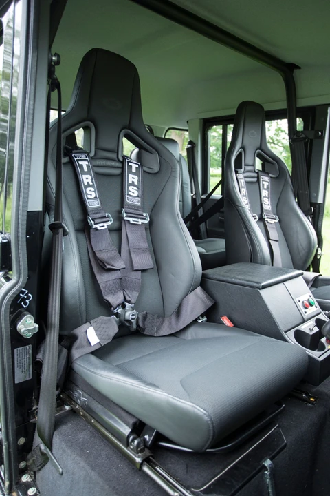 2014 Land Rover Defender 110 - Image 12 of 31