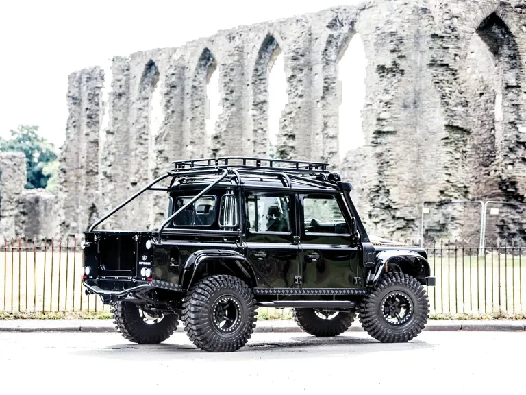 2014 Land Rover Defender 110 - Image 3 of 21