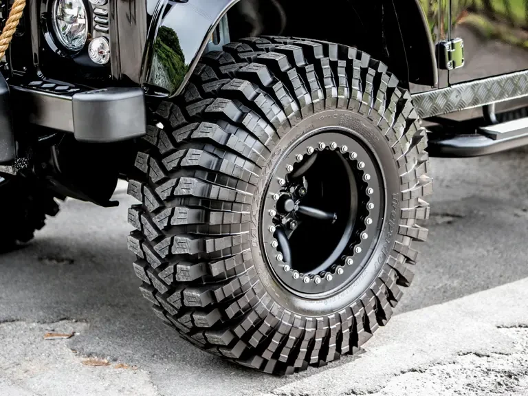 2014 Land Rover Defender 110 - Image 9 of 21