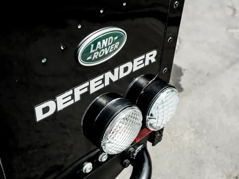 2014 Land Rover Defender 110 - Image 6 of 21