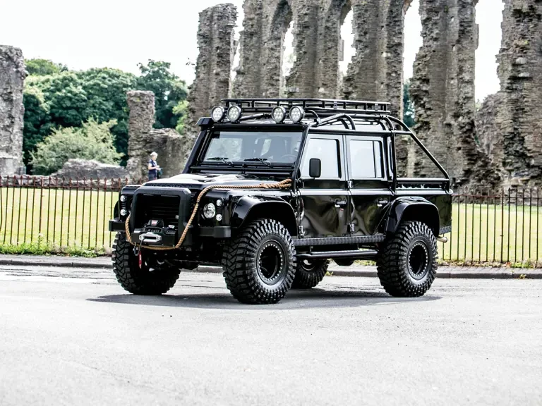 2014 Land Rover Defender 110 - Image 2 of 21
