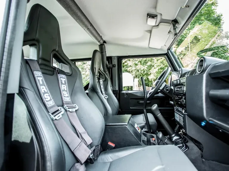 2014 Land Rover Defender 110 - Image 12 of 21