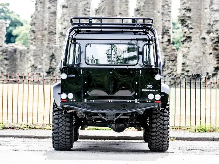 2014 Land Rover Defender 110 - Image 11 of 21