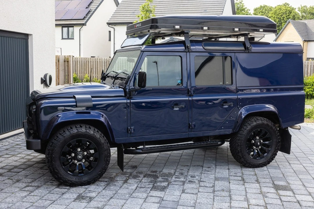 2014 Land Rover Defender 110 - Image 15 of 30
