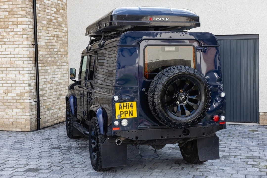 2014 Land Rover Defender 110 - Image 16 of 30