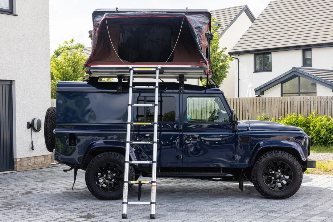 2014 Land Rover Defender 110 - Image 3 of 30