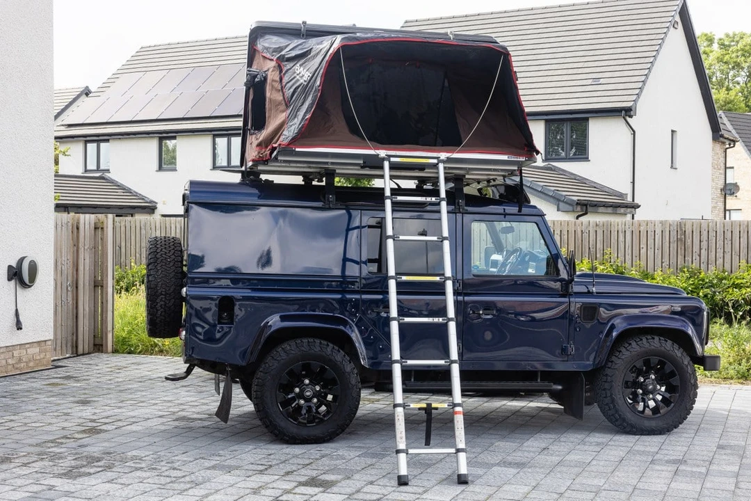 2014 Land Rover Defender 110 - Image 19 of 30