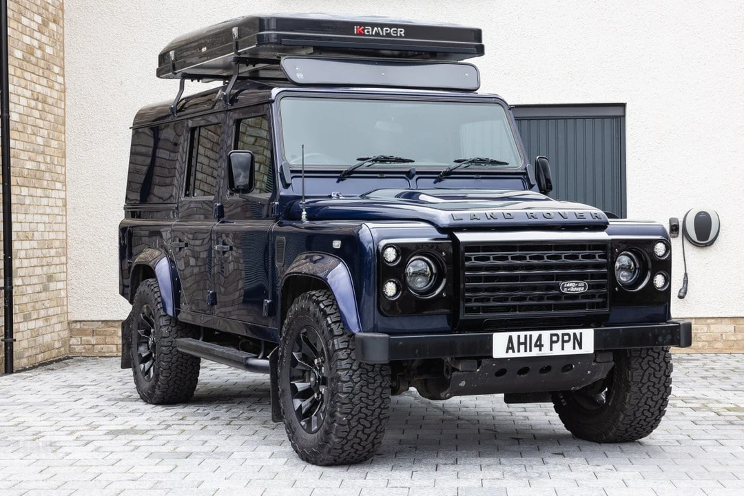 2014 Land Rover Defender 110 - Image 5 of 30